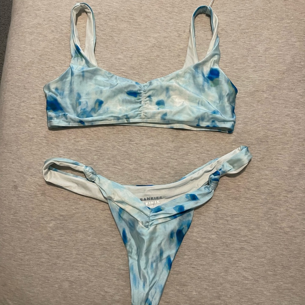 Frankies Bikini / M/L